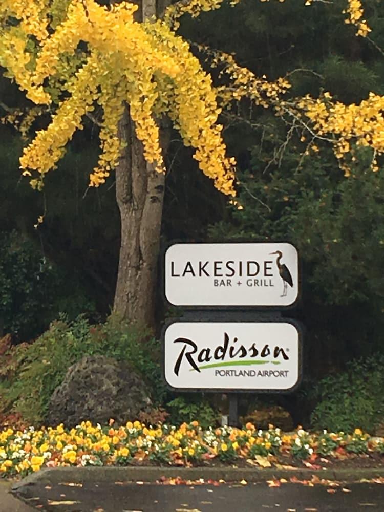 Radisson Airport Portland