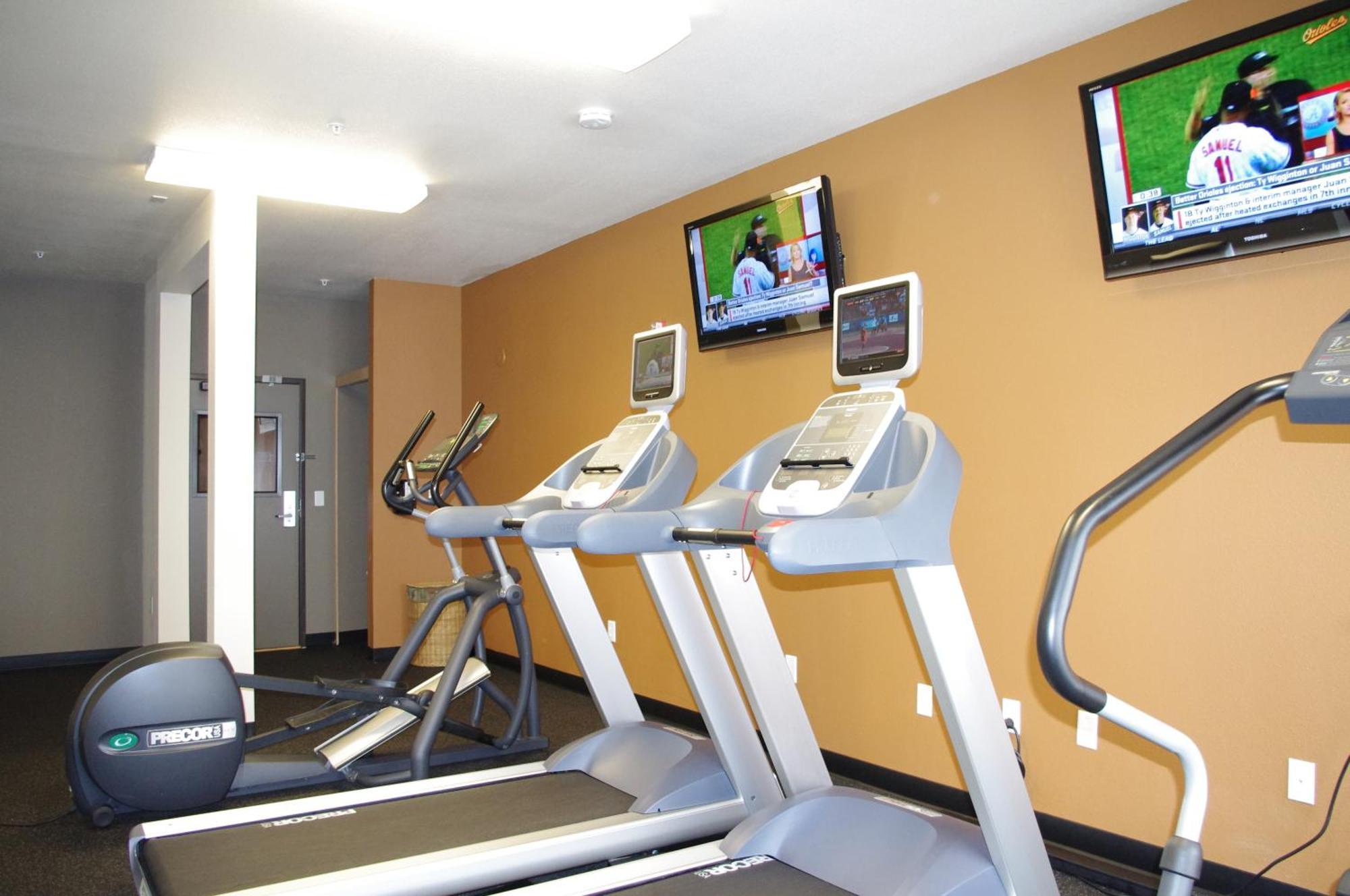 Hotel Radisson Airport 3*