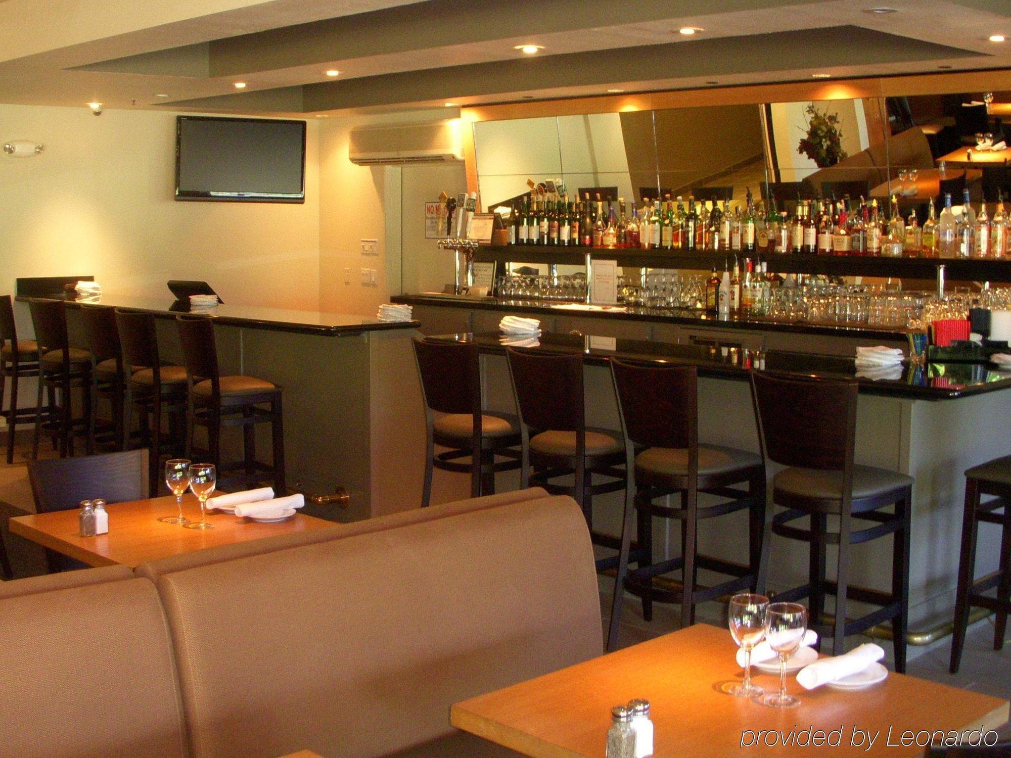 Radisson Airport Hotel 3*